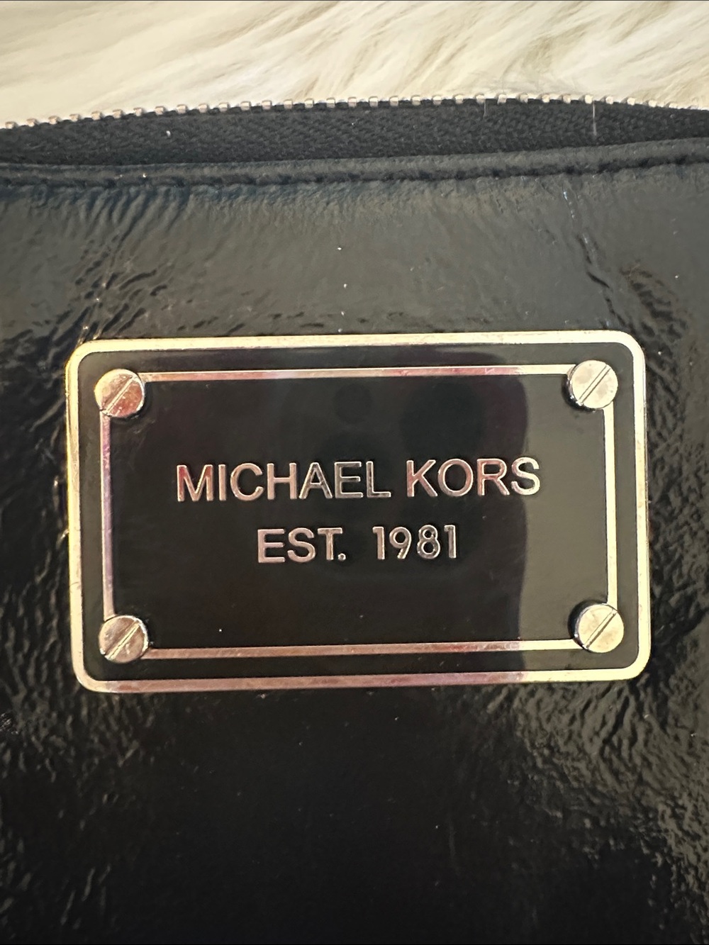 EUC Michael Kors Black Patent Zip-Around Wallet w/Silver Plaque - Picture 2 of 9